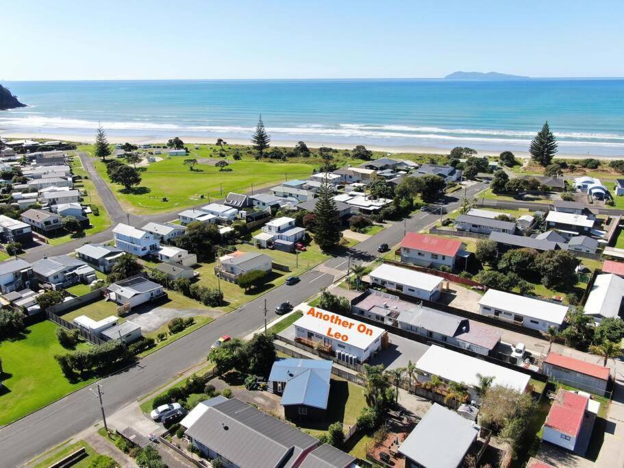 Another On Leo * Waihi