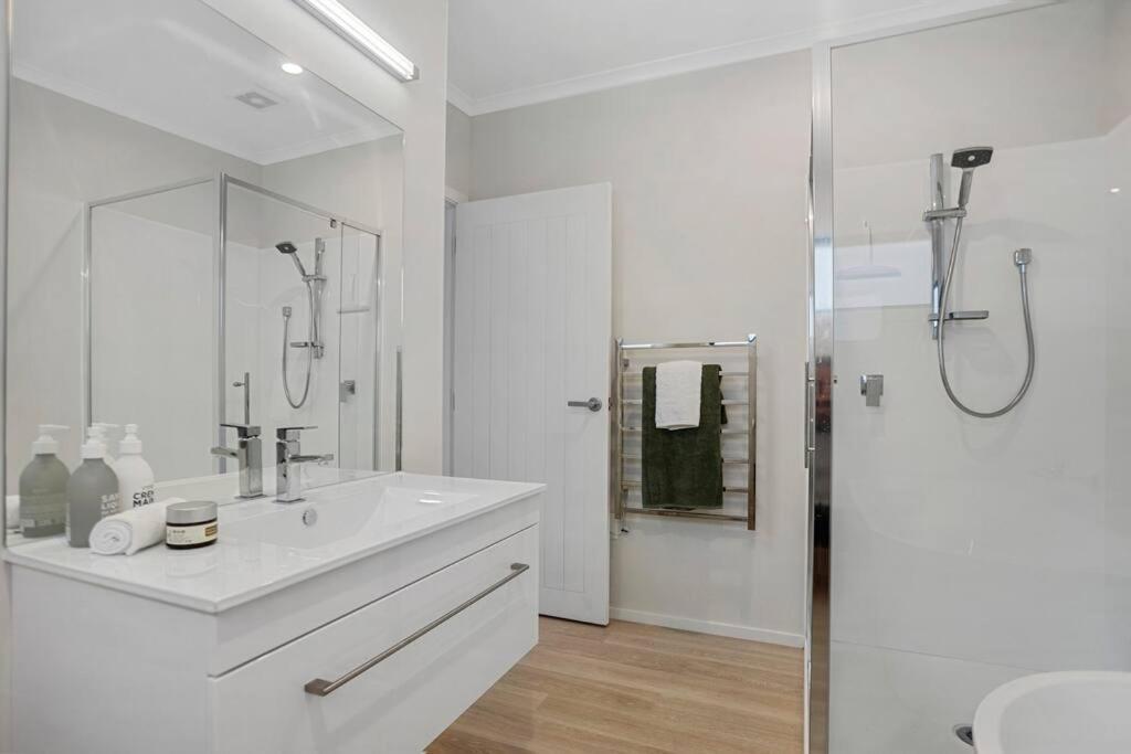 Another On Leo Ferienhaus Waihi